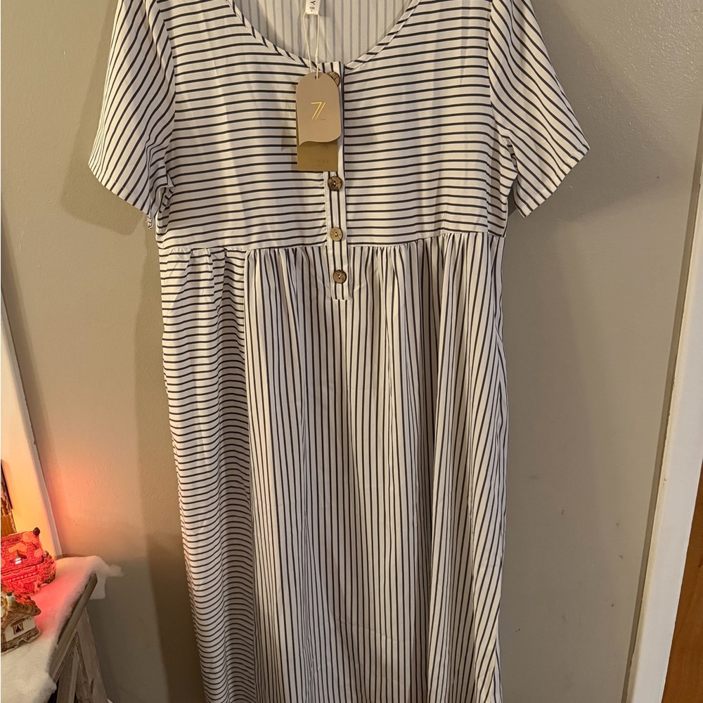 Zolucky Black‎ and White Striped Maxi Dress